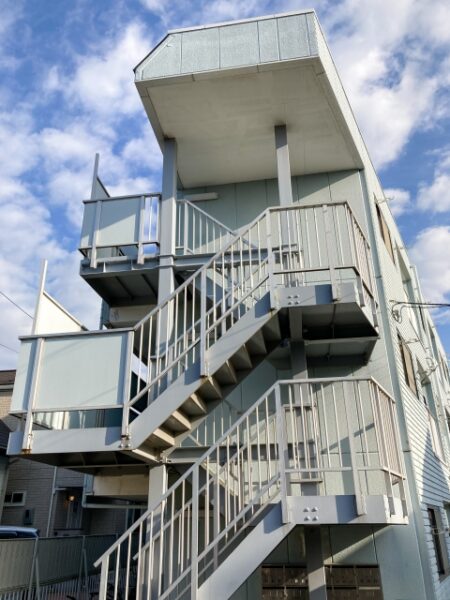 鉄部塗装の必要性。サビ止め塗料の効果について